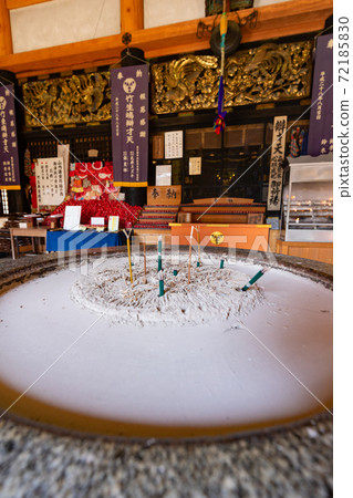 [Shiga Prefecture] Chikubu Island Hogonji Main Hall (Bensai Tendo) 72185830