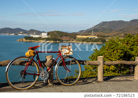 與 chromoly 著陸器一起悠閒的單人旅行 與 chromoly 著陸器一起悠閒的單人旅行 72186523