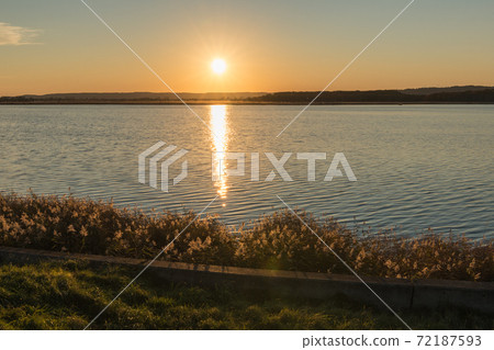 Ciraruto Lake 72187593