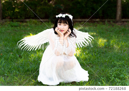 天使角色扮演 72188268