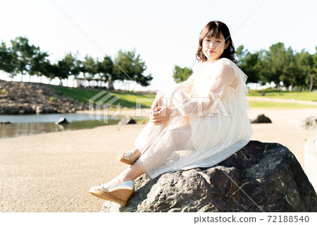 Seaside women Seaside women 72188540