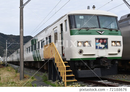 185 series trains stopped at the depot 72188676