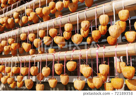 山梨的美味露露柿子 72189358