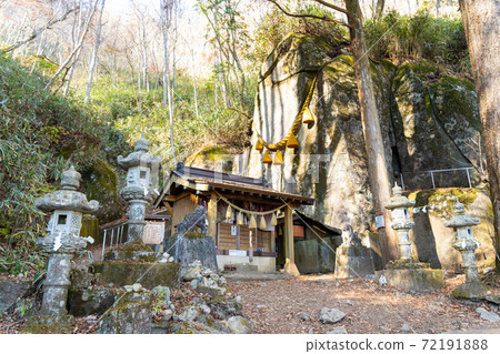 [Yamanashi Prefecture] Ishiwari Shrine 72191888