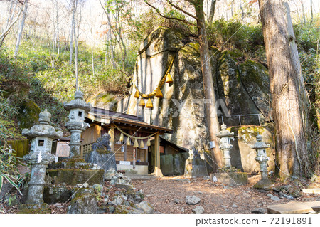 [Yamanashi Prefecture] Ishiwari Shrine 72191891