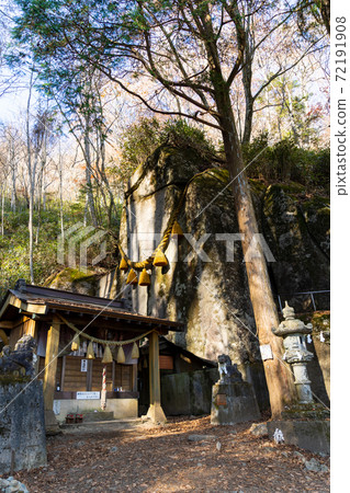 [Yamanashi Prefecture] Ishiwari Shrine 72191908