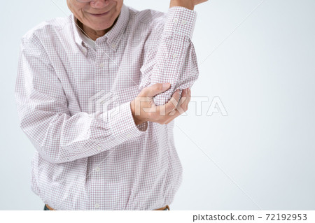 肘關節疼痛老人 72192953