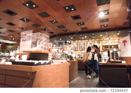 [大阪府]星巴克咖啡Lucua大阪9樓店《 Out Focus》 72194437