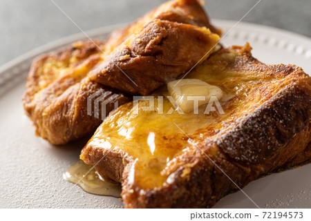 French toast	 72194573