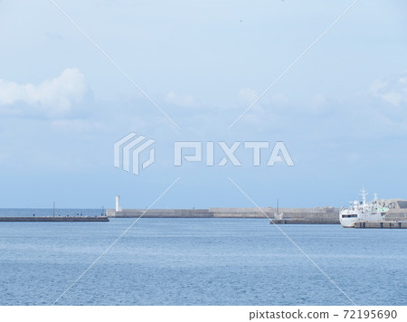 三aki港的白色燈塔 72195690