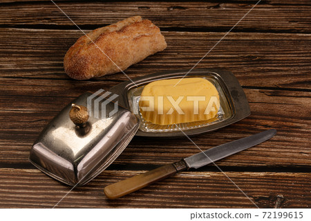 Butter in a retro butter dish Butter in a retro butter dish 72199615
