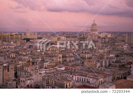 CUBA HAVANA CITY 72203344