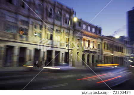 CUBA HAVANA MALECON 72203424