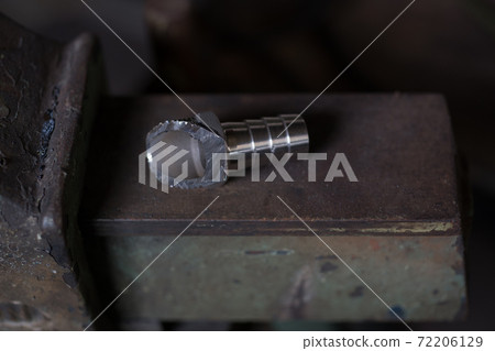 Cutting work of piping 72206129