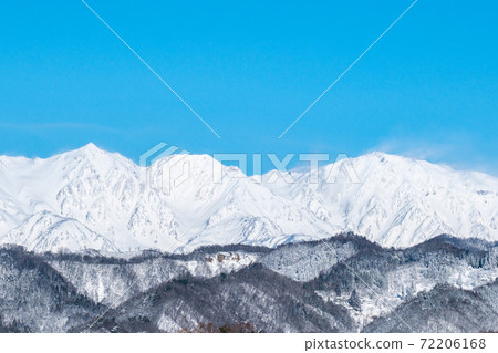 冬天的白馬山(來自長野縣小川村) 冬天的白馬山(來自長野縣小川村) 72206168