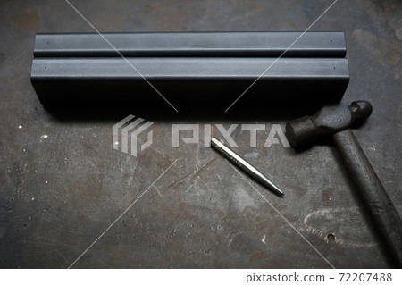 Hammer and punch Hammer and punch 72207488