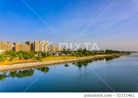 Morning scenery of Mishima water area (Aitaka Bridge / Island City) [Higashi-ku, Fukuoka City] 72211461