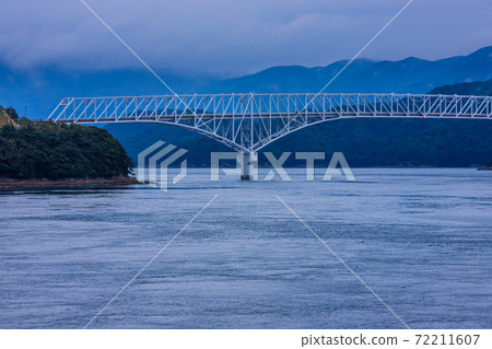 若松大橋新城五島五島[長崎縣南松浦郡] 72211607