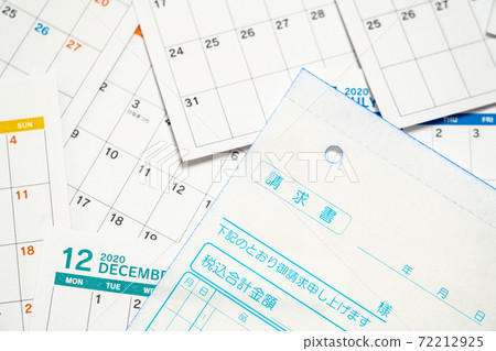 Invoices and calendars Invoices and calendars 72212925