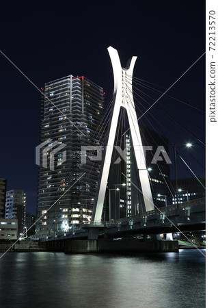 um田川大橋的照明，營造出活潑的水邊“中央大橋” 72213570