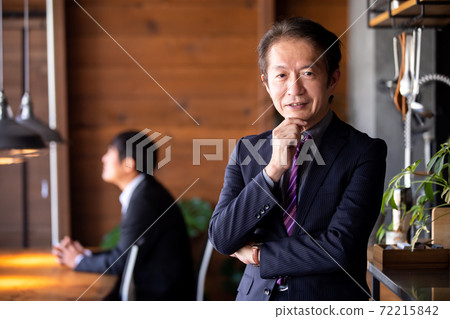 中年商人 72215842
