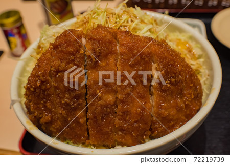 Nagano specialty "Komagane sauce katsudon" 72219739