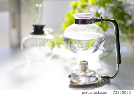 Boil water with a coffee siphon 72220090