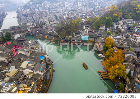 Amazing ancient city view of Fenghuang town in China Amazing ancient city view of Fenghuang town in China 72220095
