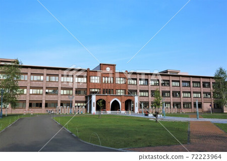Obihiro University of Agriculture and Veterinary Medicine (Obihiro City, Hokkaido) 72223964