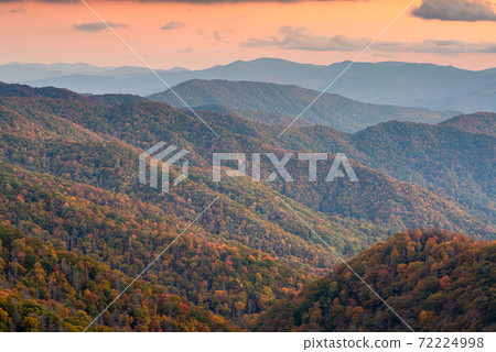 Great Smoky Mountains National Park, Tennessee, USA at the Newfound Pass Great Smoky Mountains National Park, Tennessee, USA at the Newfound Pass 72224998