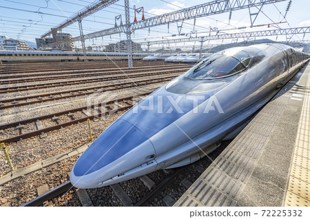 Sanyo Shinkansen 500 series vehicles waiting for departure 72225332