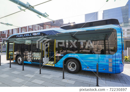 [東京]燃料電池客車 72230897