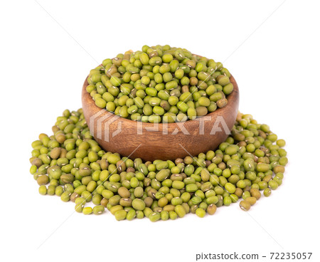 Mung beans in wooden bowl, isolated on white background. Vigna radiata. Mung beans in wooden bowl, isolated on white background. Vigna radiata. 72235057