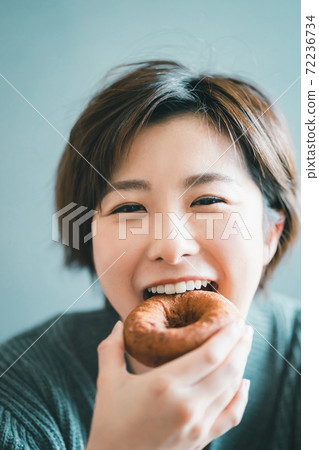 Eat donuts Eat donuts 72236734