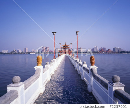 Lotus Pond's Spring and Autumn Pavilions Goritei Lotus Pond's Spring and Autumn Pavilions Goritei 72237901