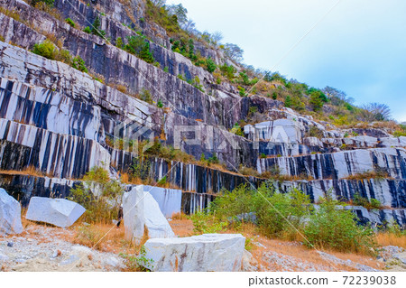 Granite quarry 1 72239038