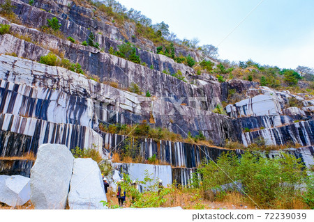 Granite quarry 2 72239039