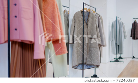 Image of apparel shop 72240387