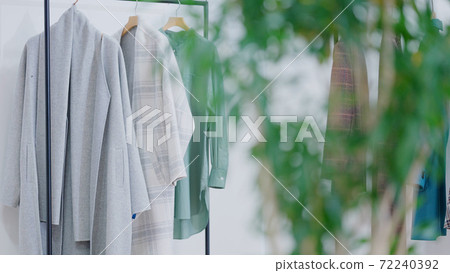 Image of apparel shop 72240392