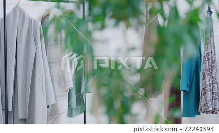 Image of apparel shop 72240393