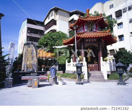 Japanese Cemetery at Paochueh Temple in Taichung Japanese Cemetery at Paochueh Temple in Taichung 72241182