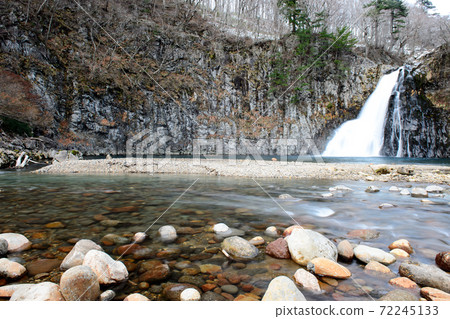 Hottai Falls in early winter, Akita Prefecture Hottai Falls in early winter, Akita Prefecture 72245133