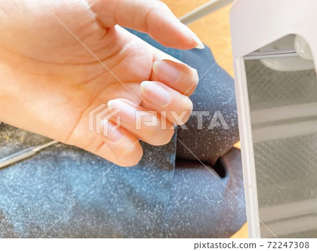 After gel nail off at the nail salon 72247308