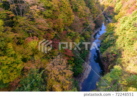 Fall of God in autumn Fall of God in autumn 72248551