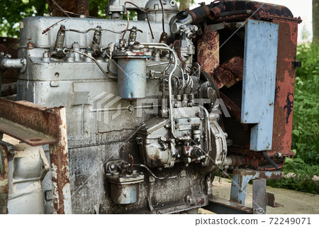 Part of old car motor engine.  Machine technology 72249071