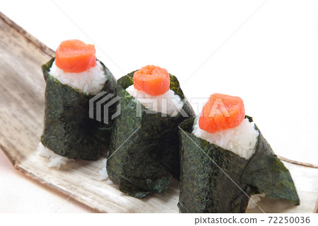 Onigiri cod roe 72250036