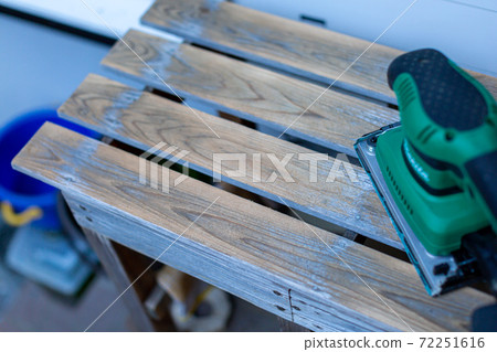 Repainting damage to the bench Thunder Repainting damage to the bench Thunder 72251616