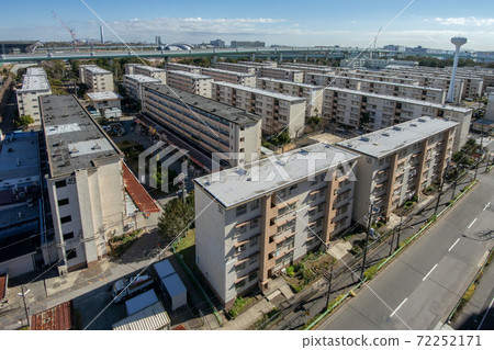 Toei Tatsumi housing complex in 1-chome, Tatsumi, Koto-ku, Tokyo 72252171