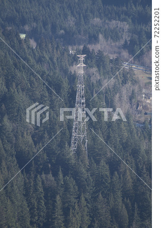 輸電塔不列顛哥倫比亞省加拿大 72252201