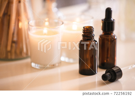 Aroma oil and aroma candle 72256192